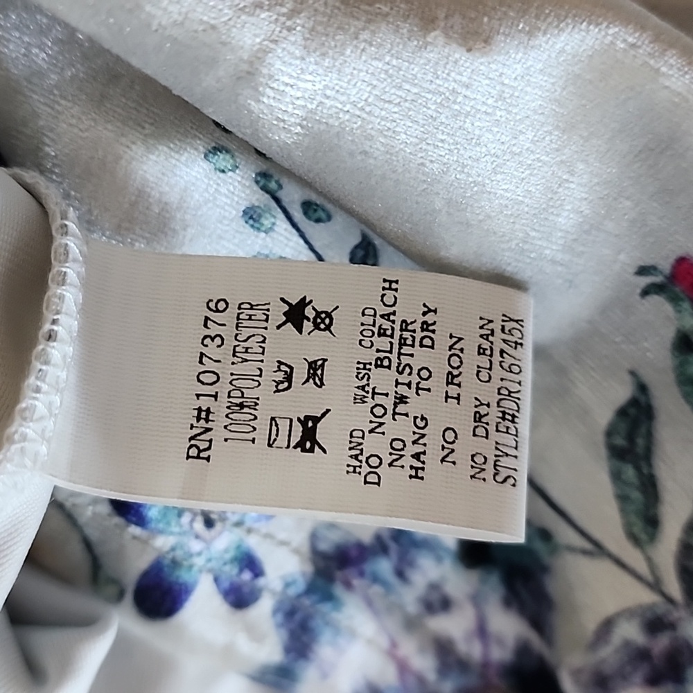 Angela Plus Floral Embroidered Women's Dress Brand New - Picture 7 of 10